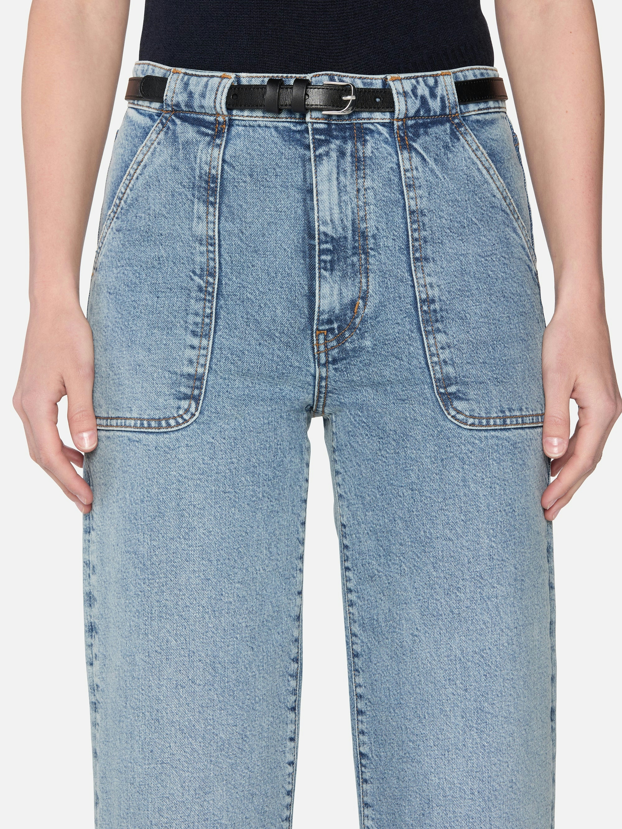 jeans front detail image alt:size alt:fit1